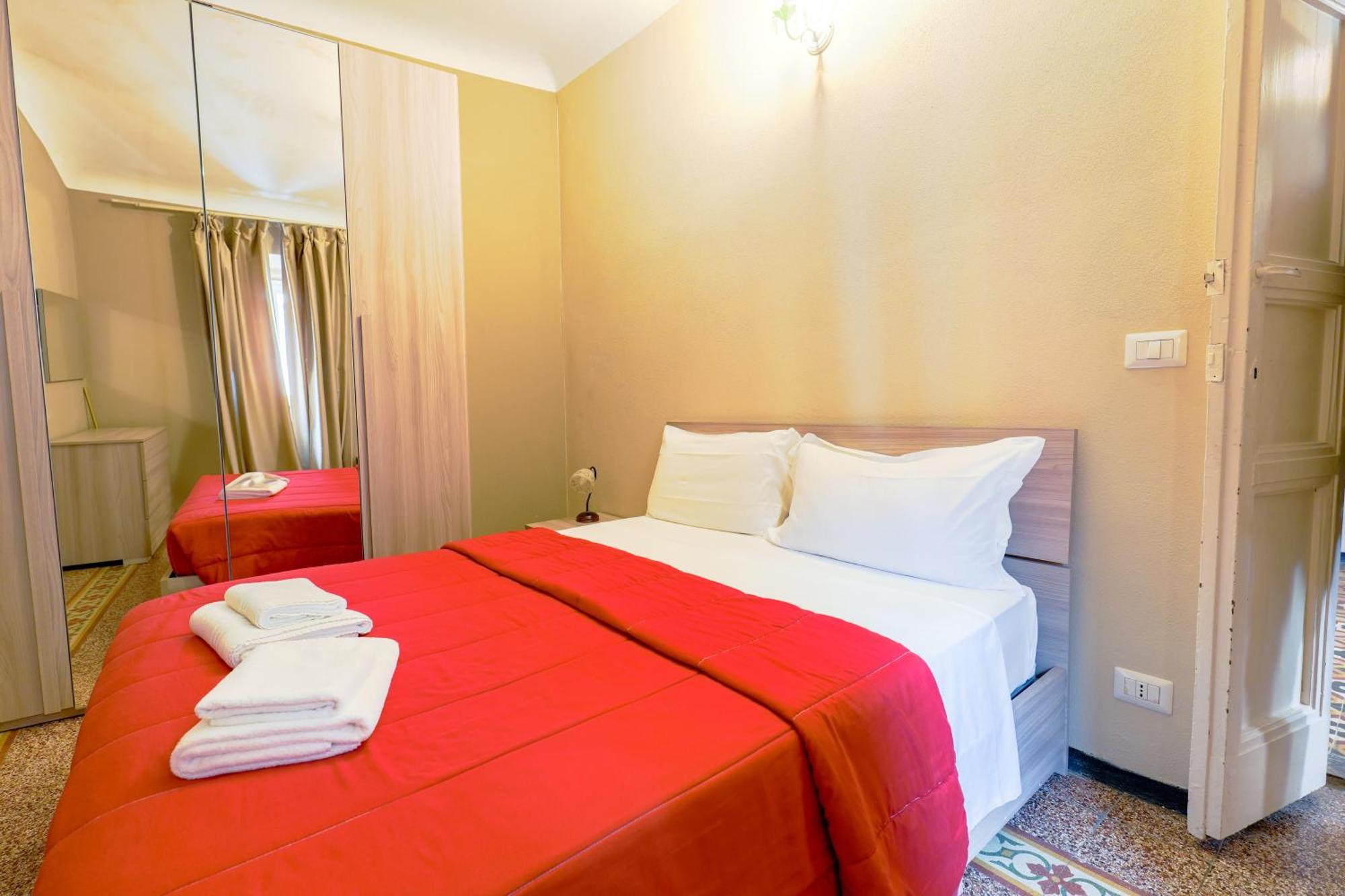 White Lerici Hotel Kültér fotó