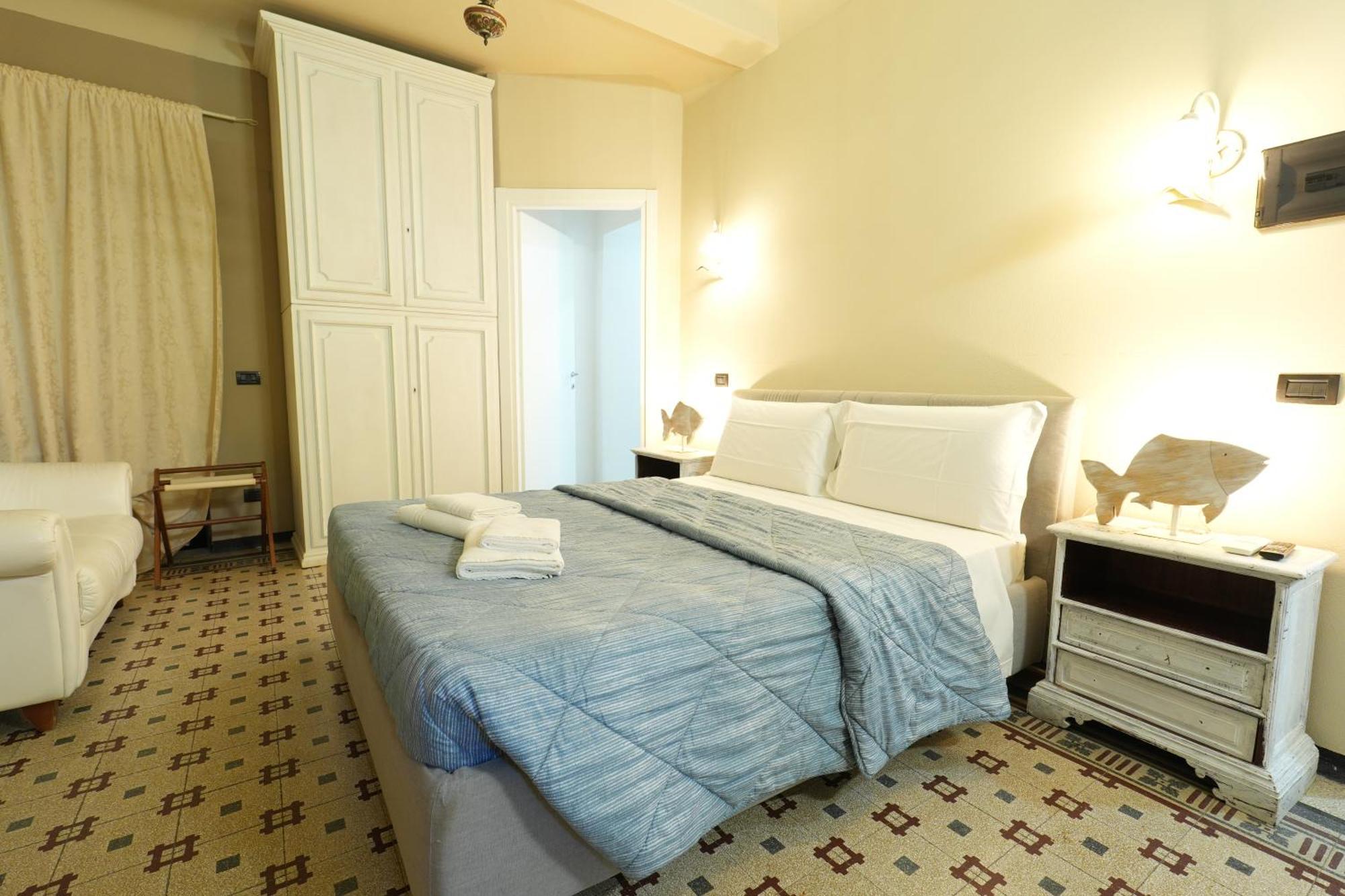 White Lerici Hotel Kültér fotó